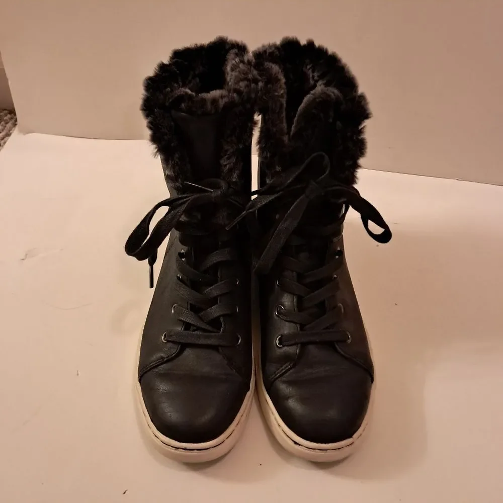 UGG Boots Lace Up Women's 7 Black Croft Luxe Quilt Tall Winter Cozy Luxury